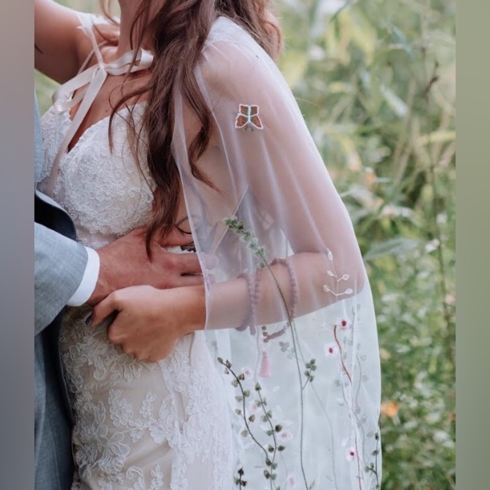 Secret garden floral embroidered wedding cape